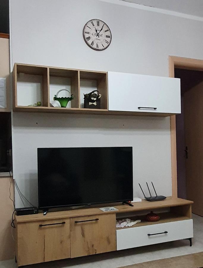 Relax Apartament Durres Exterior photo
