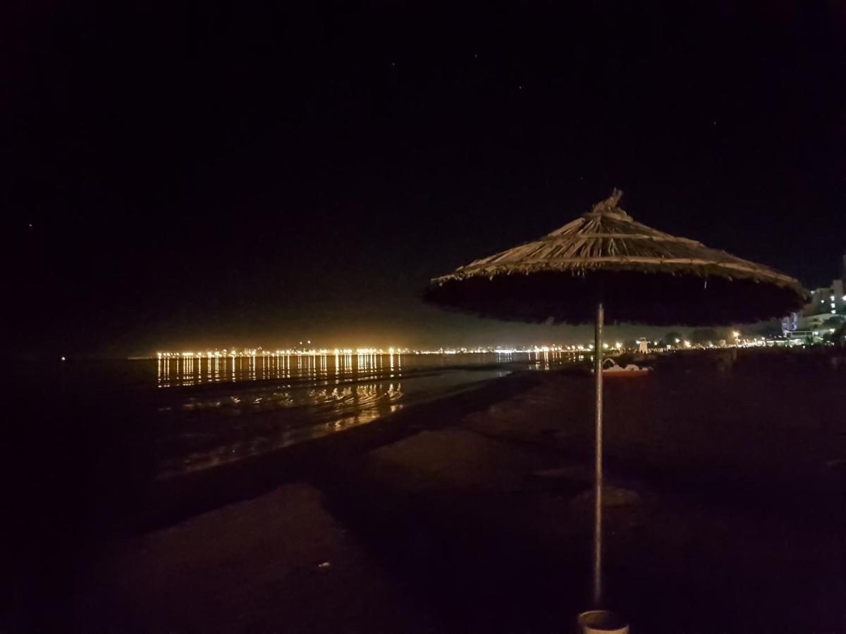 Relax Apartament Durres Exterior photo